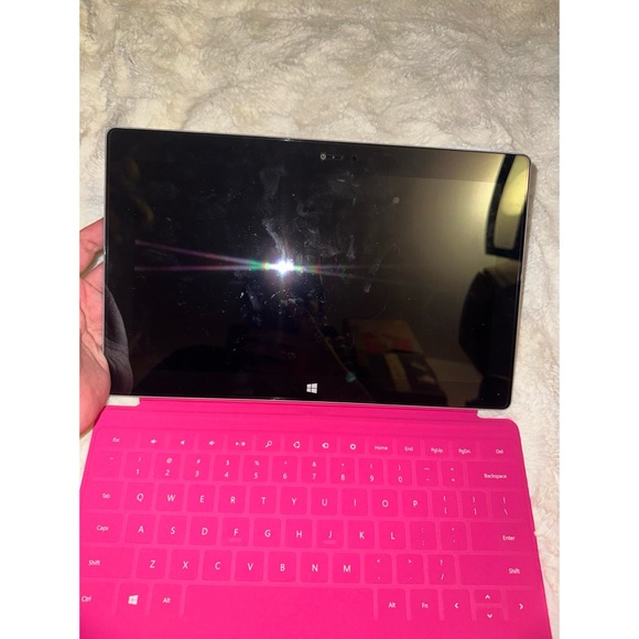 Microsoft Surface 2 RT (32GB) & Touch Keyboard 💖 - Picture 7 of 17